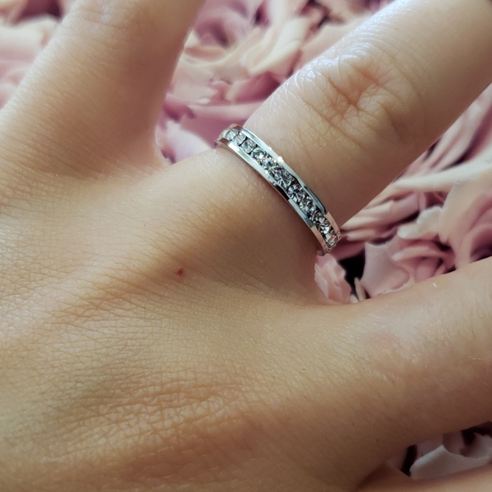 Eternity crystal channel ring